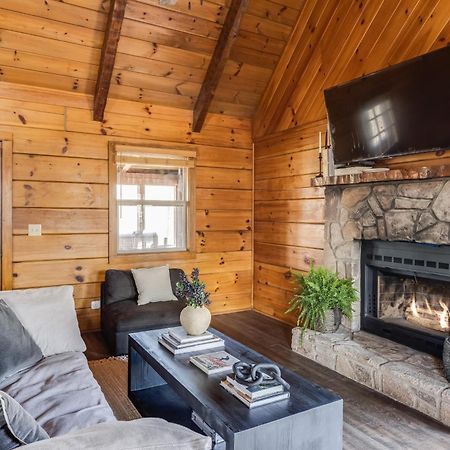 Dudley III By Avantstay Cosy Mountain Home W Hot Tub Great Views Pigeon Forge Esterno foto